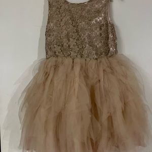 H&M Girls Semi Formal Dress. Girls 9-10 yrs